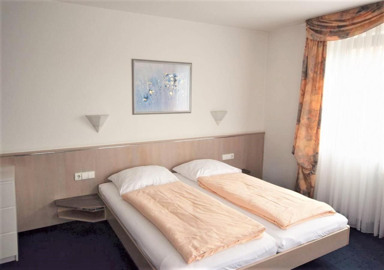 Hotel Alena - Kontaktlos Check-In فيلدرستادت المظهر الخارجي الصورة