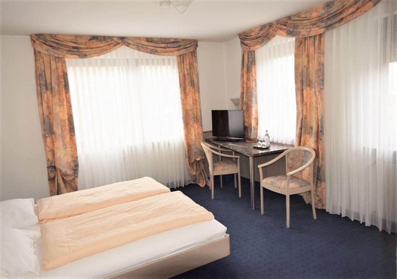 Hotel Alena - Kontaktlos Check-In فيلدرستادت المظهر الخارجي الصورة